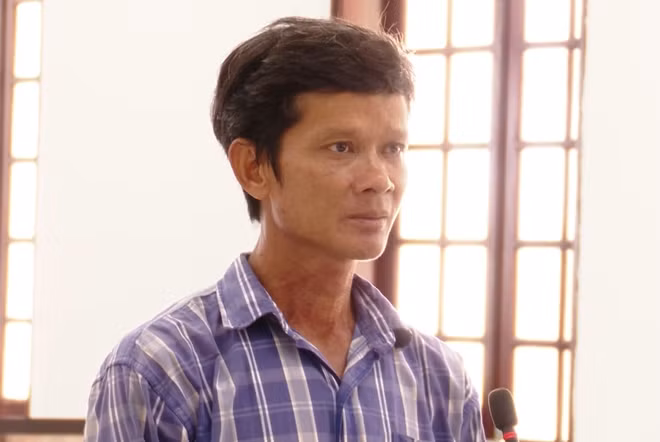 Trưng tại phiên tòa.