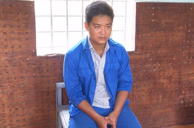 Chí tại cơ quan điều tra.