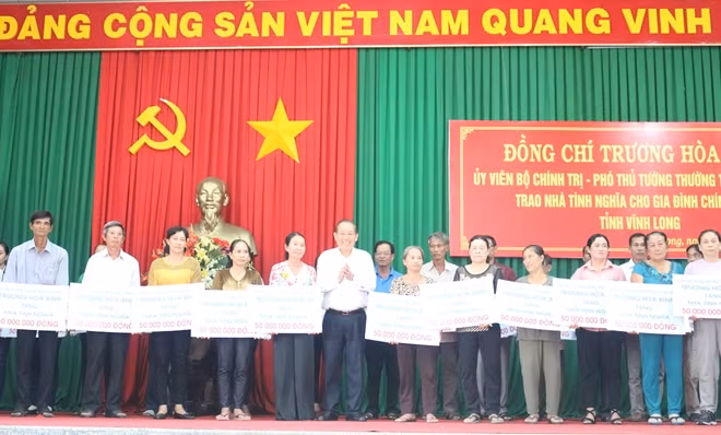 Những năm qua, Ðảng, Nhà nước luôn quan tâm lãnh đạo, chỉ đạo và có nhiều chủ trương, chính sách ưu đãi, chăm lo đời sống vật chất, tinh thần thương binh, bệnh binh, thân nhân liệt sĩ và người có công với cách mạng.