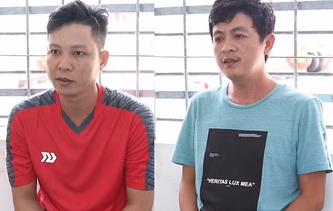 Vũ và Đạt tại cơ quan điều tra.