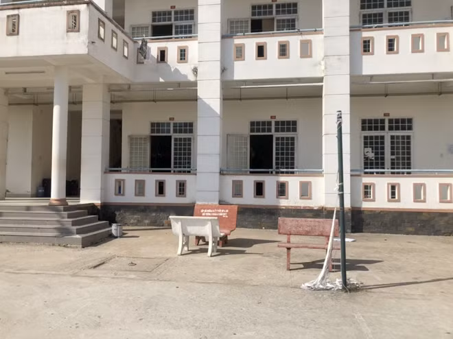 Bên trong khu cách ly, mỗi phòng đều có nhà vệ sinh và phòng tắm riêng.