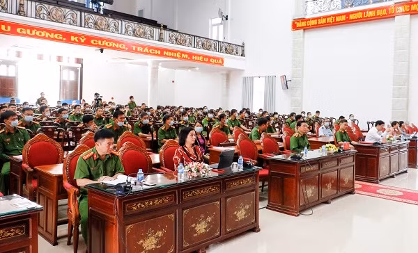 Các đại biểu dự lớp tập huấn.