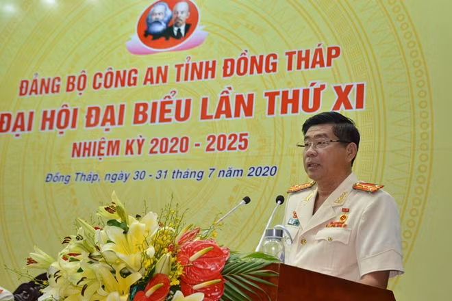 Đại tá Nguyễn Văn Hiểu, Giám đốc Công an tỉnh Đồng Tháp, phát biểu tiếp thu ý kiến chỉ đạo.