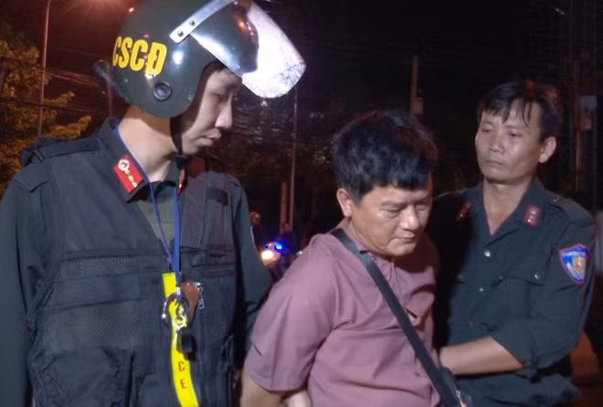 Lực khi bị bắt quả tang cùng với ma túy.