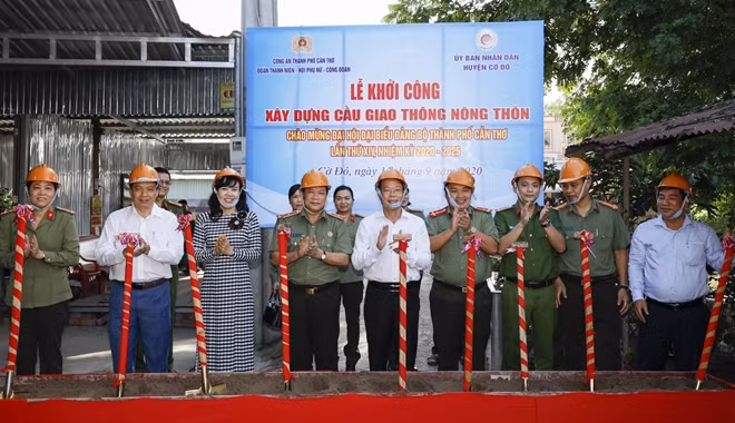 Quốc Hùng - Lâm Anh