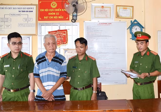 Cơ quan điều tra thi hành lệnh bắt tạm giam bị can Trần Kim Lợi