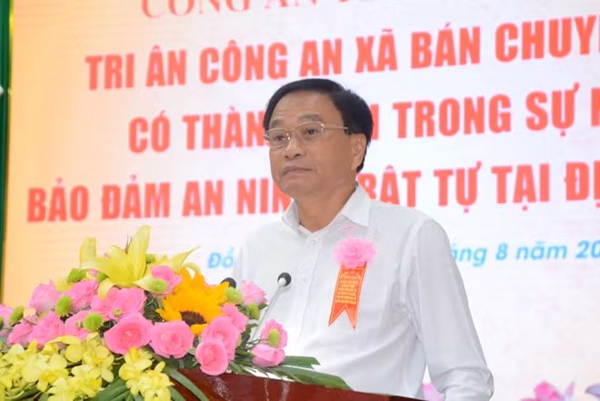 Đồng chí Nguyễn Văn Dương, Chủ tịch UBND tỉnh Đồng Tháp, phát biểu tại buổi tri ân.