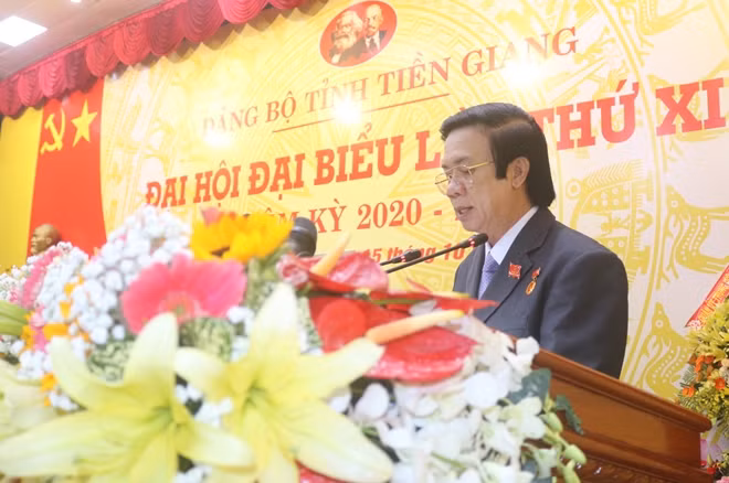 Đồng chí Nguyễn Văn Danh, Bí thư Tỉnh ủy Tiền Giang phát biểu khai mạc đại hội.