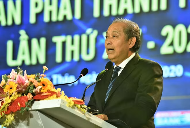 Phó Thủ tướng thường trực Trương Hòa Bình phát biểu trong buổi lễ khai mạc.