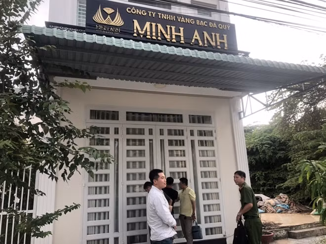 Trụ sở nơi Huyên và chị họ làm giám đốc hai công ty.