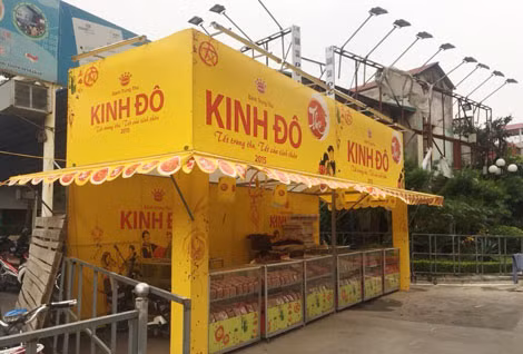 Bánh trung thu năm 2015 bán khá sớm.