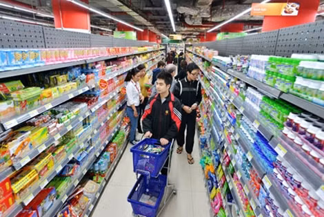 Nhiều mặt hàng gia dụng được giảm giá lên đến 49%.