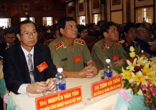 Các đại biểu dự Đại hội.
