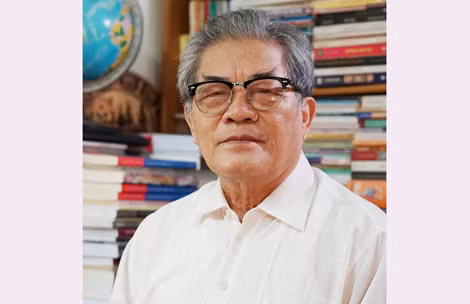 Nhà văn Nguyễn Uyển.