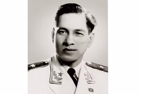 Thiếu tướng Phan Trọng Tuệ (1917-1991) - vị Tư lệnh đầu tiên của đường Trường Sơn huyền thoại. Thiếu tướng Phan Trọng Tuệ (1917-1991) - vị Tư lệnh đầu tiên của đường Trường Sơn huyền thoại.