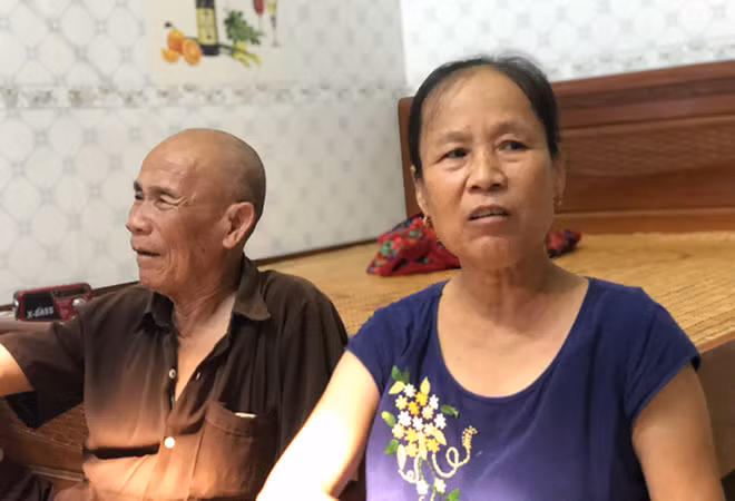 Ông Trần Văn Thêm và con gái Trần Thị Xuân.