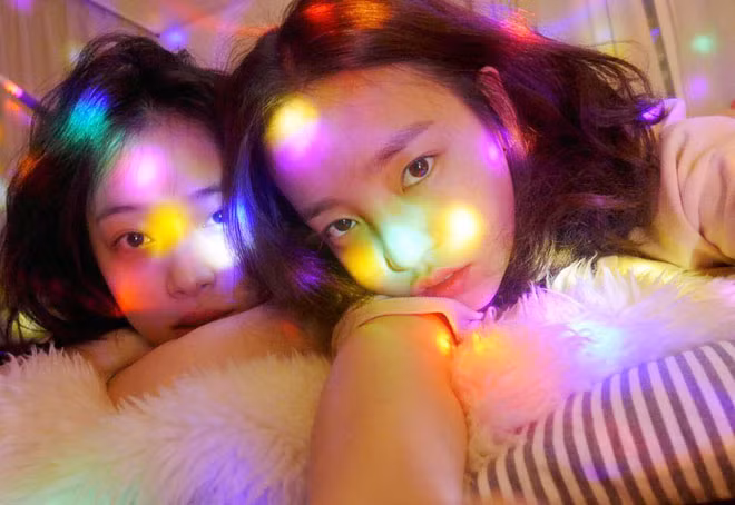 Goo Hara và Sulli là đôi bạn thân thiết của làng giải trí Hàn Quốc đã chọn cái chết để được “yên tĩnh trên thiên đàng”.
