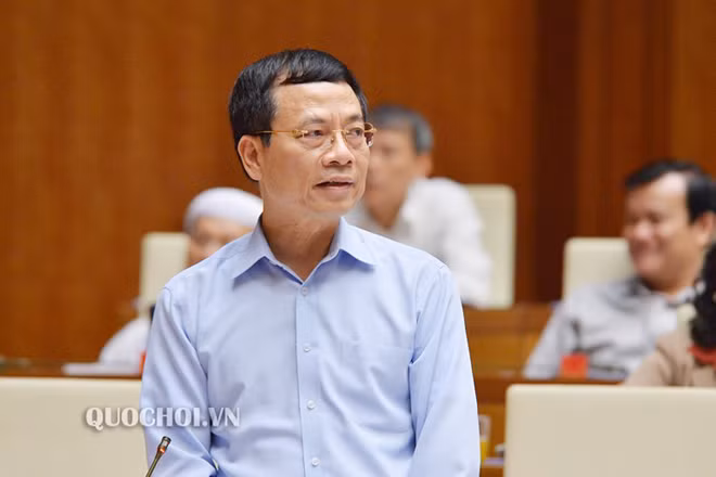 Bộ trưởng Bộ Thông tin và Truyền thông Nguyễn Mạnh Hùng.