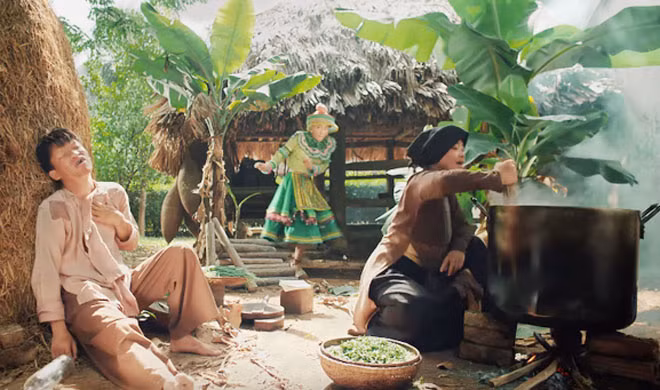 Nhân vật Chí Phèo - Thị Nở xuất hiện trong MV “Để Mị nói cho mà nghe”.