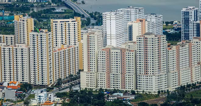 Hàng ngàn căn hộ tái định cư tại Thủ Thiêm bị bỏ hoang nhiều năm.