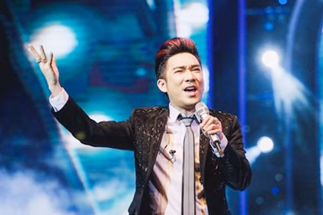 Ca sĩ Quang Hà đã có một liveshow đặc biệt tại Hà Nội.