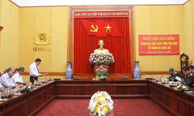 Thứ trưởng Nguyễn Duy Ngọc chủ trì buổi tiếp đoàn đại biểu NCUT tỉnh Trà Vinh.