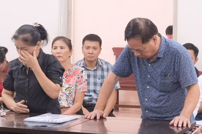 Hai bị cáo An và Hạnh tại phiên toà.