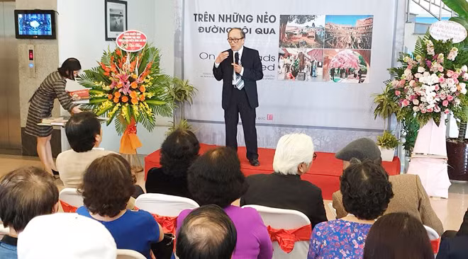 Buổi ra mắt sách của nhà nghiên cứu Trần Mạnh Thường.