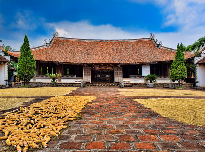 Đình làng Mông Phụ- Đường Lâm. Đình làng Mông Phụ- Đường Lâm.