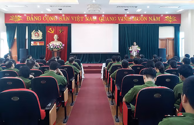 Cục CSĐT tội phạm về ma túy phối hợp với các đơn vị bắt giữ 52 vụ, 161 đối tượng phạm tội về ma túy.