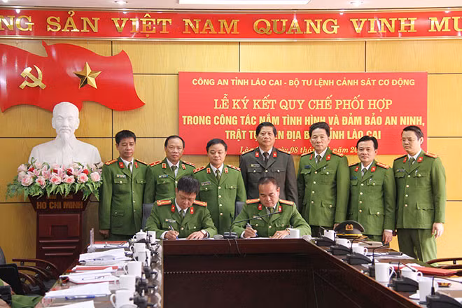 Lễ ký kết giữa 2 đơn vị.