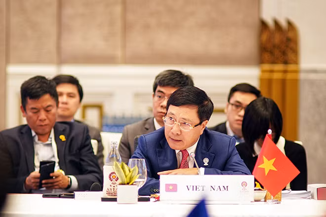 Phó Thủ tướng Phạm Bình Minh khẳng định ASEAN cần duy trì đoàn kết và nhất trí, coi đây là tài sản quý giá nhất. Ảnh: VGP/Hải Minh