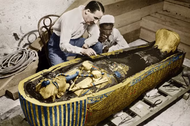 Khám phá xác ướp Pharaoh năm 1922 khiến nhiều người qua đời bí ẩn.