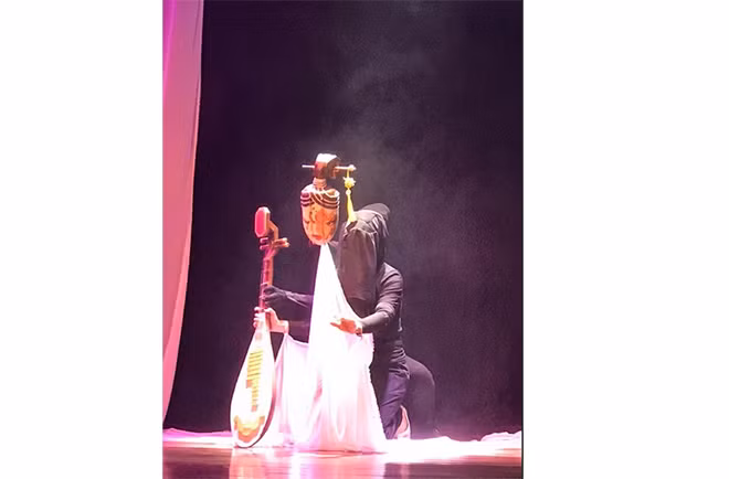 NS Lan Hương và Thu Hương hóa thân “Nàng Kiều” vở “Thân phận Nàng Kiều” tại lễ tổng duyệt của nhà hát múa rối Việt Nam.