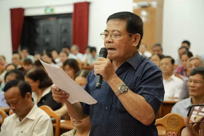 Cử tri Đà Nẵng đề nghị chính quyền thành phố phải xem xét lại dự án Bất động sản và bến du thuyền (Marina Complex) lấn sông Hàn.