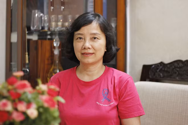 Chị Hoàng Thu Hà khỏe mạnh và hạnh phúc với cuộc sống gia đình. Chị Hoàng Thu Hà khỏe mạnh và hạnh phúc với cuộc sống gia đình.