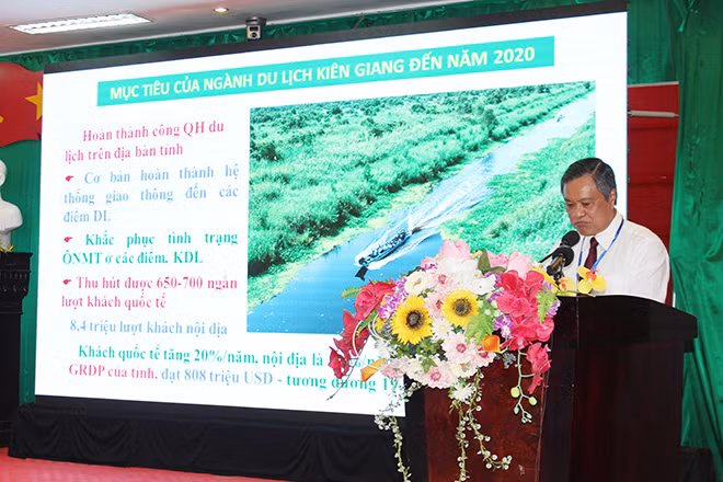 Ông Phạm Vũ Hồng, Phó Bí thư, Chủ tịch UBND tỉnh Kiên Giang, Phát biểu khai mạc và đề dẫn Hội thảo.