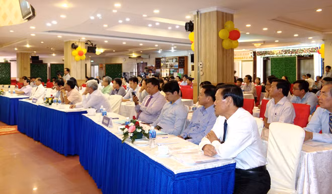 Đại biểu tham dự Đại hội Đại biểu tham dự Đại hội