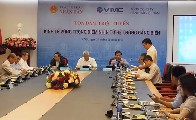 Toàn cảnh buổi tọa đàm.