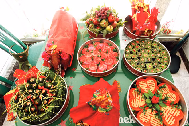 Mâm quả trầu cau là thủ tục không thể thiếu trong lễ cưới của người Việt.