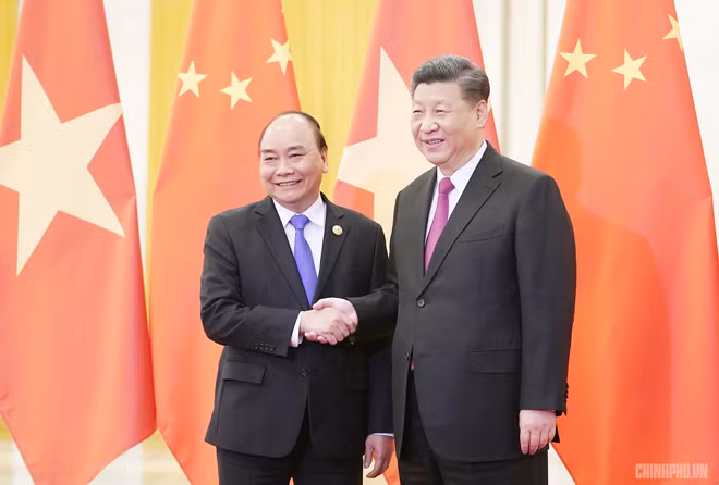 Thủ tướng Nguyễn Xuân Phúc và Tổng Bí thư, Chủ tịch Trung Quốc Tập Cận Bình. Ảnh: VGP/Quang Hiếu Thủ tướng Nguyễn Xuân Phúc và Tổng Bí thư, Chủ tịch Trung Quốc Tập Cận Bình. Ảnh: VGP/Quang Hiếu