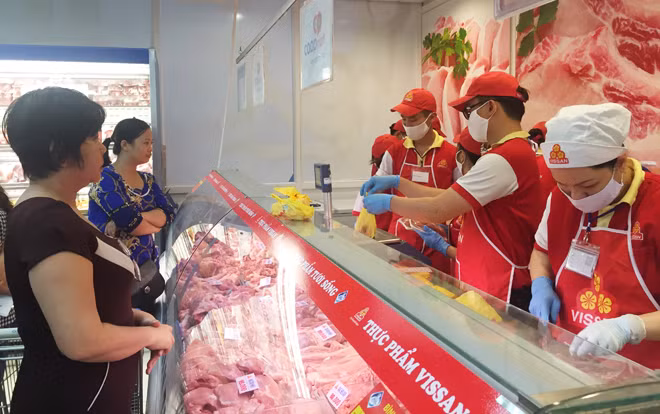 TP Hồ Chí Minh truy xuất nguồn gốc sản phẩm gia súc, gia cầm tại hệ thống phân phối hiện đại. TP Hồ Chí Minh truy xuất nguồn gốc sản phẩm gia súc, gia cầm tại hệ thống phân phối hiện đại.