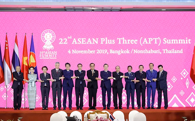 Các nhà lãnh đạo dự Hội nghị ASEAN+3. Ảnh: VGP.