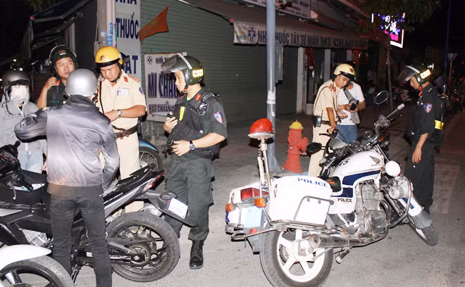 Một tổ 363 đang làm nhiệm vụ.