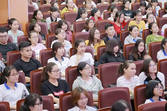 Nâng cấp trường đại học đồng nghĩa phải có lộ trình rõ ràng để nâng cao chất lượng đào tạo. (Hình minh họa). Nâng cấp trường đại học đồng nghĩa phải có lộ trình rõ ràng để nâng cao chất lượng đào tạo. (Hình minh họa).