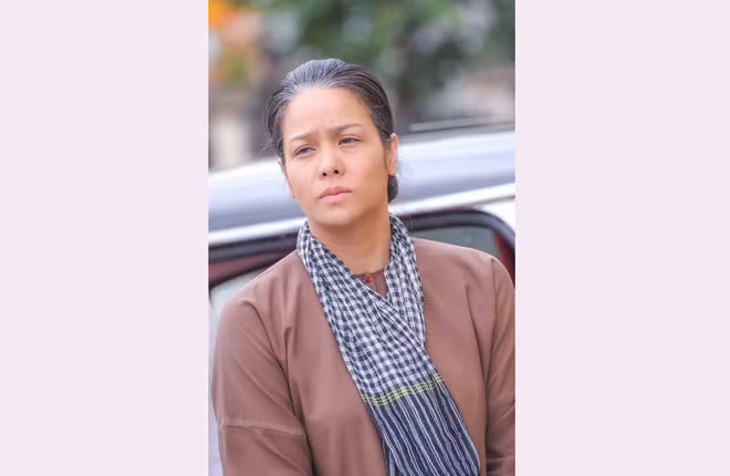 Diễn viên Nhật Kim Anh trong phim “Tiếng sét trong mưa”.