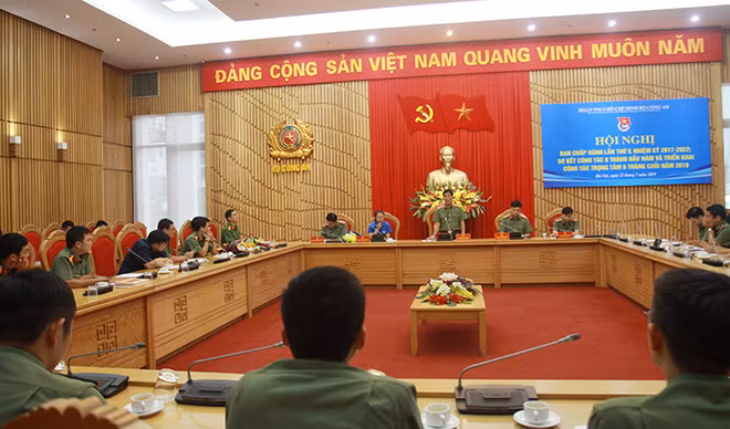 Toàn cảnh Hội nghị.