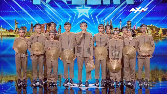 Tiết mục “Vũ nông dân” của nhóm nhảy “Life Dance Team” gây ấn tượng với khán giả trên sân khấu “Asias Got Talent” 2019. Tiết mục “Vũ nông dân” của nhóm nhảy “Life Dance Team” gây ấn tượng với khán giả trên sân khấu “Asias Got Talent” 2019.