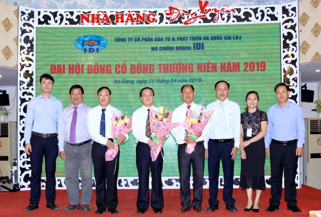 Đại hội thành công tốt đẹp với kỳ vọng mở trang lịch sử mới cho ngành hàng cá tra Việt Nam Đại hội thành công tốt đẹp với kỳ vọng mở trang lịch sử mới cho ngành hàng cá tra Việt Nam