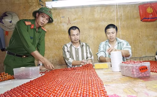 Công việc lặng thầm nơi trại giam Đồng Sơn